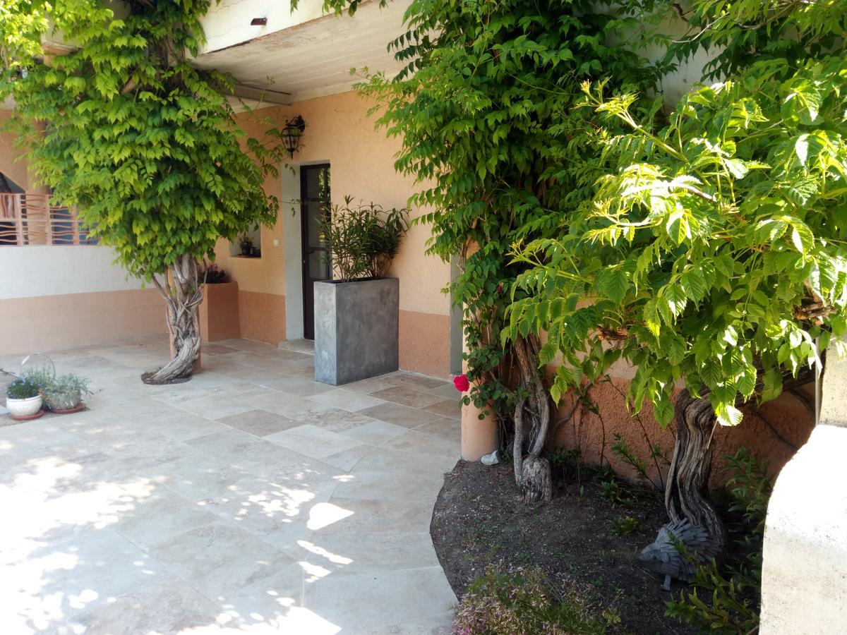 Chambres D'Hotes La Chrysalide Loriol-du-Comtat Exterior foto