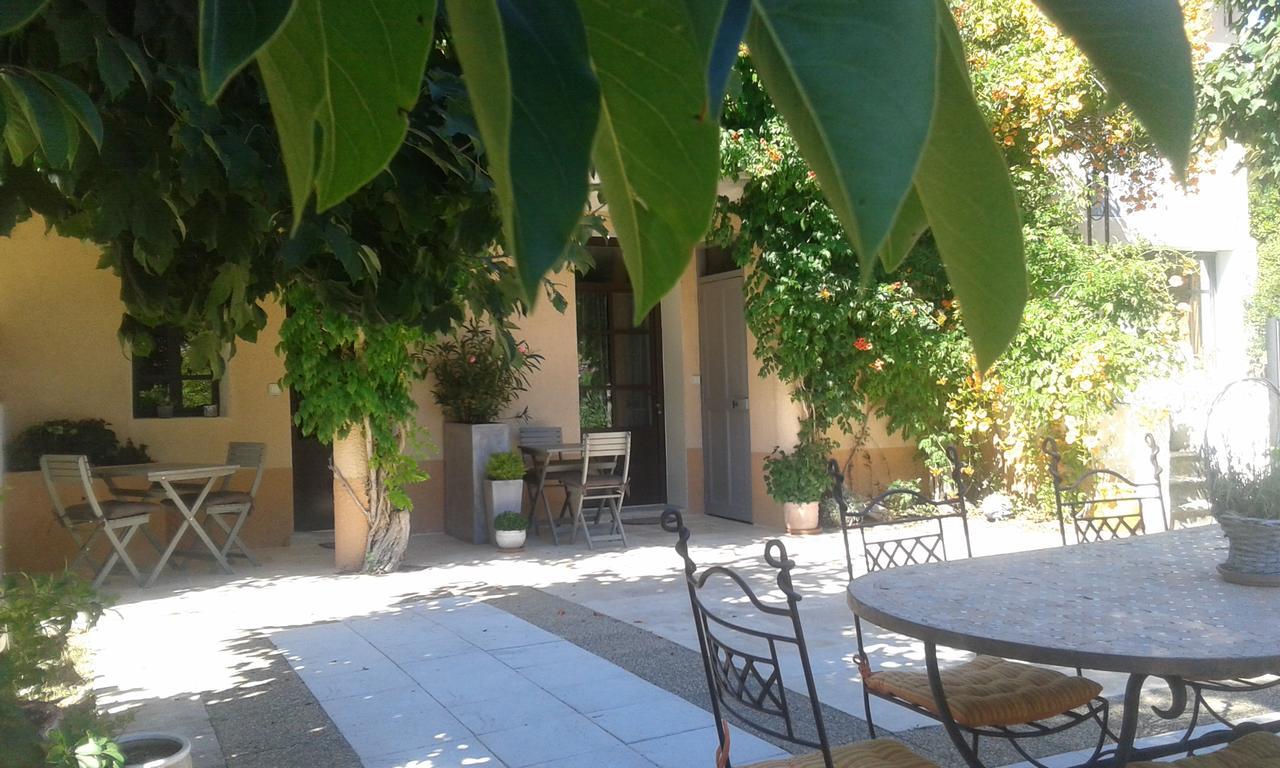Chambres D'Hotes La Chrysalide Loriol-du-Comtat Exterior foto
