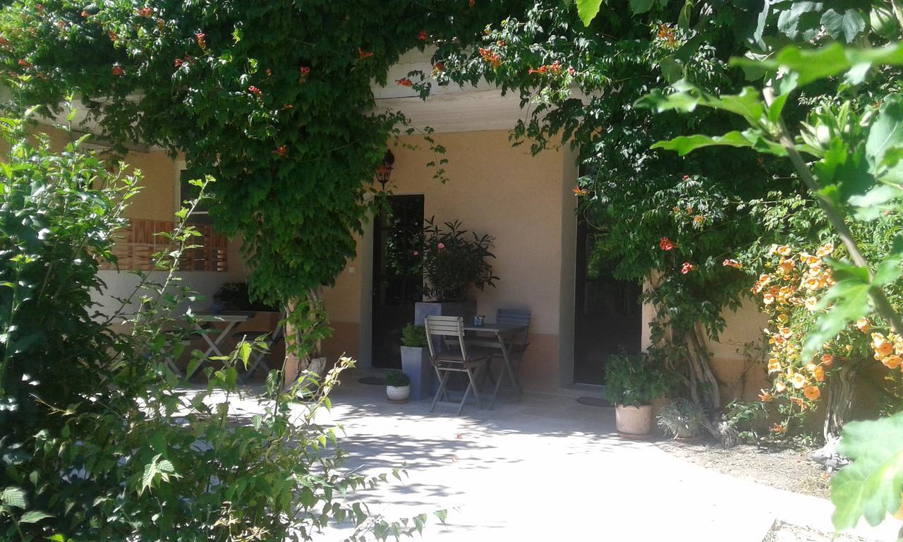 Chambres D'Hotes La Chrysalide Loriol-du-Comtat Exterior foto