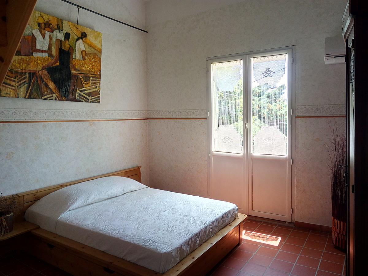 Chambres D'Hotes La Chrysalide Loriol-du-Comtat Exterior foto
